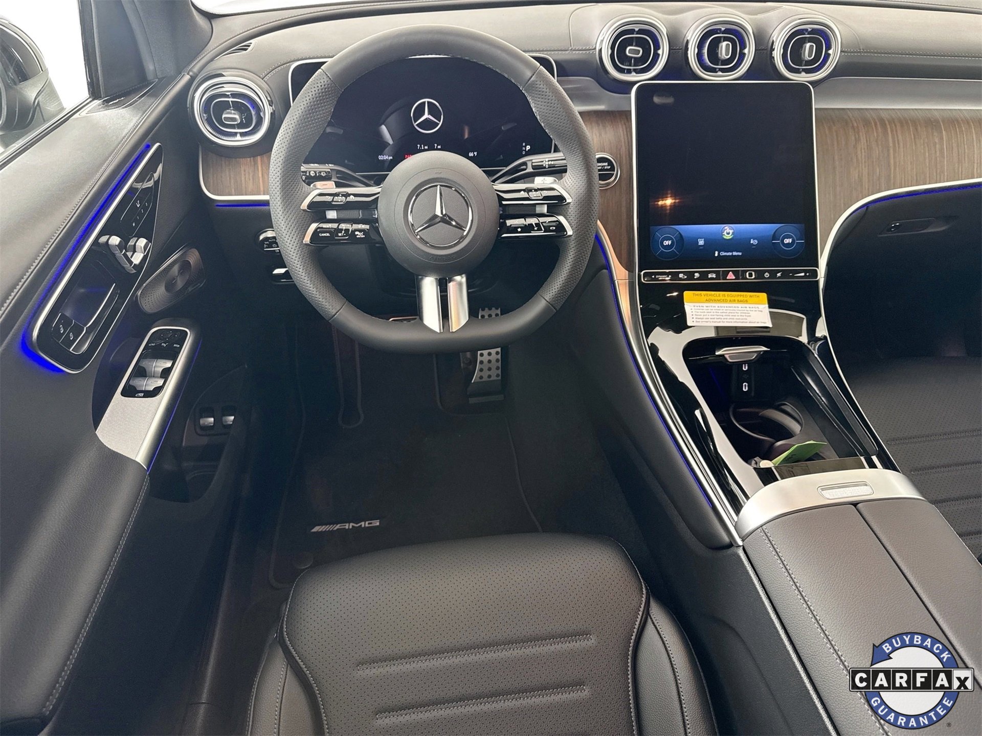 Used 2025 Mercedes-Benz GLC 350e 4MATIC image 24