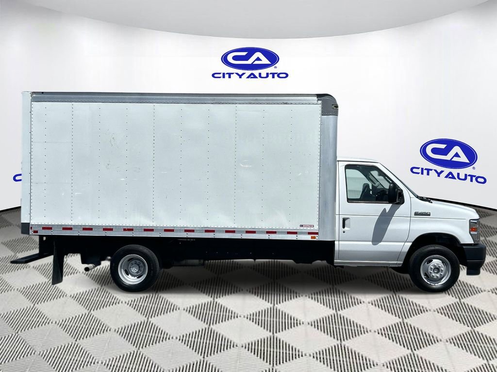 Used 2021 Ford E-450 and Econoline 450 Super Duty w/ Power Windows & Locks Group RWD image 2