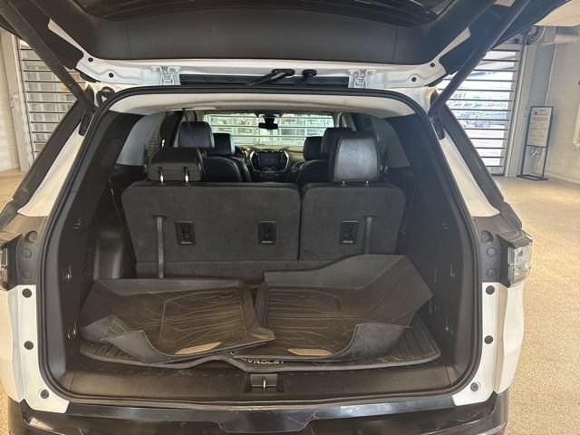 Used 2020 Chevrolet Traverse Premier w/ Redline Edition AWD/4WD image 8
