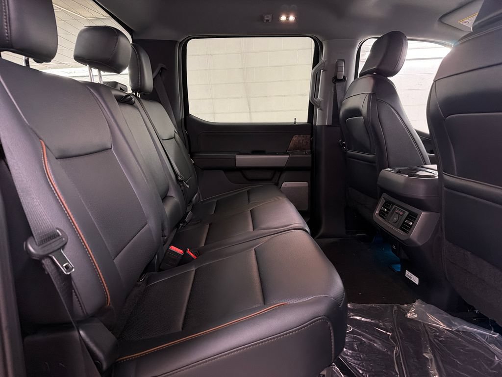 New 2026 Ford F250 Lariat w/ FX4 Off-Road Package AWD/4WD image 29
