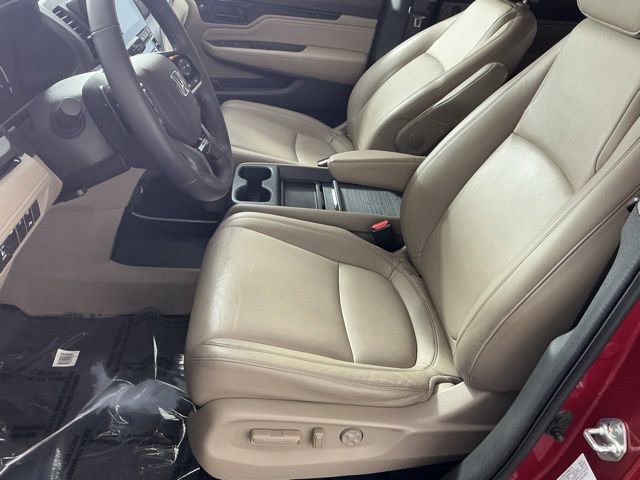 Used 2024 Honda Odyssey Touring image 8