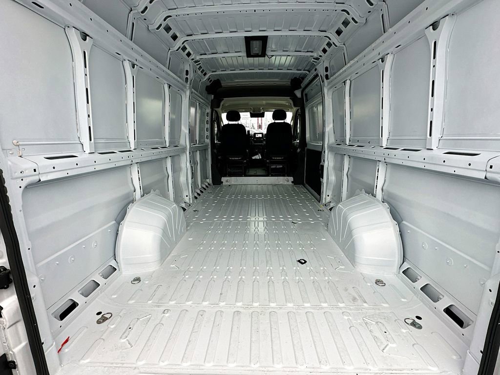 New 2026 RAM ProMaster 3500 w/ Quick Order Package 22G SLT image 30