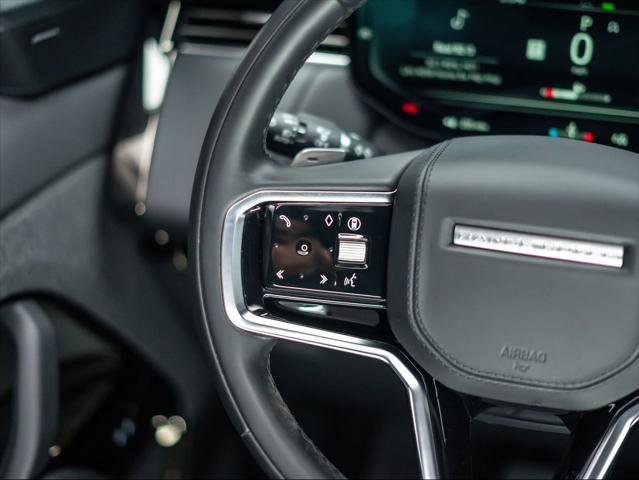 Used 2025 Land Rover Range Rover Sport SE image 20