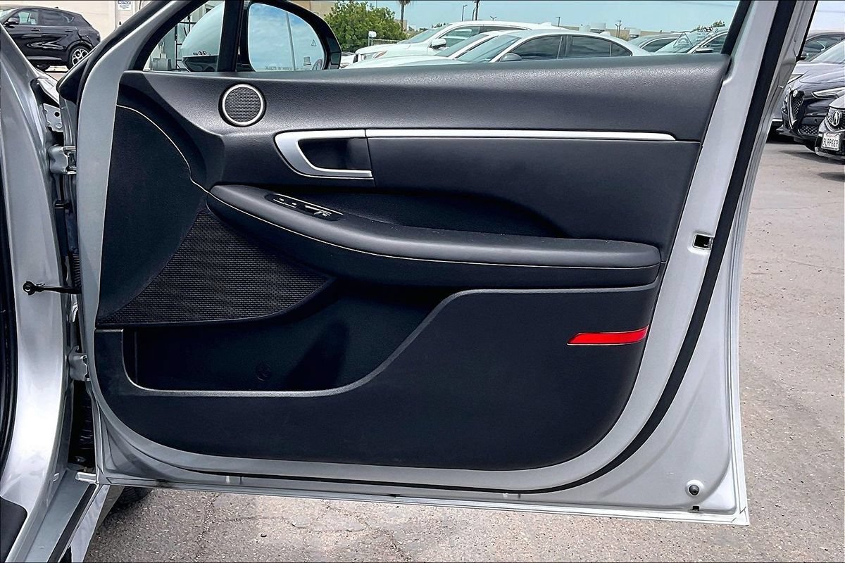 Used 2025 Hyundai Sonata SEL FWD image 29