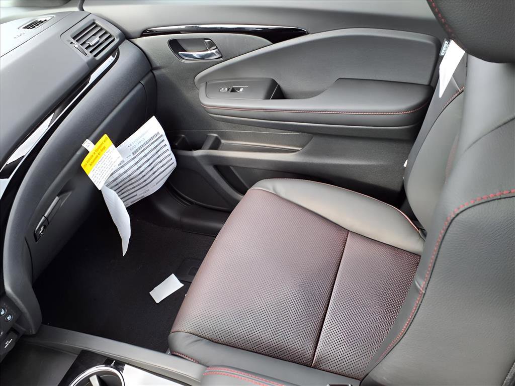 New 2026 Honda Ridgeline Black Edition image 13