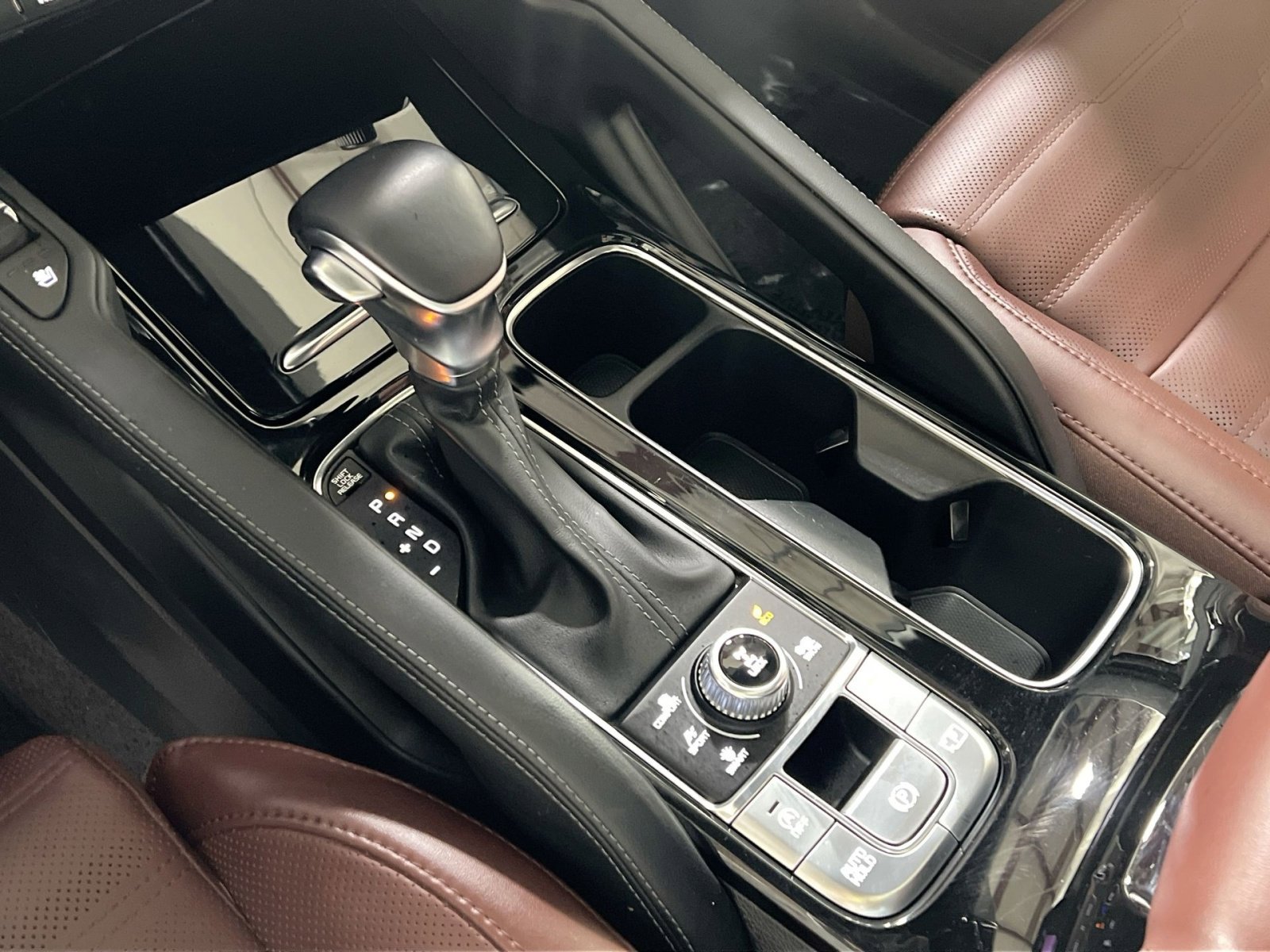 Used 2024 Kia Telluride SX Prestige image 21