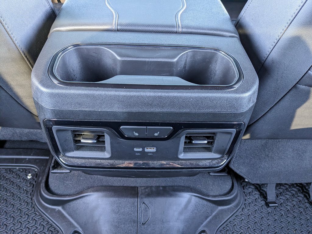 Used 2024 GMC Sierra 2500 AT4 image 43