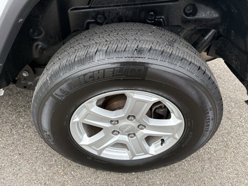 Used 2021 Jeep Wrangler Unlimited Sahara image 13