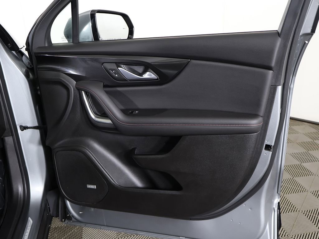 Used 2023 Chevrolet Blazer RS w/ Driver Confidence II Package image 29