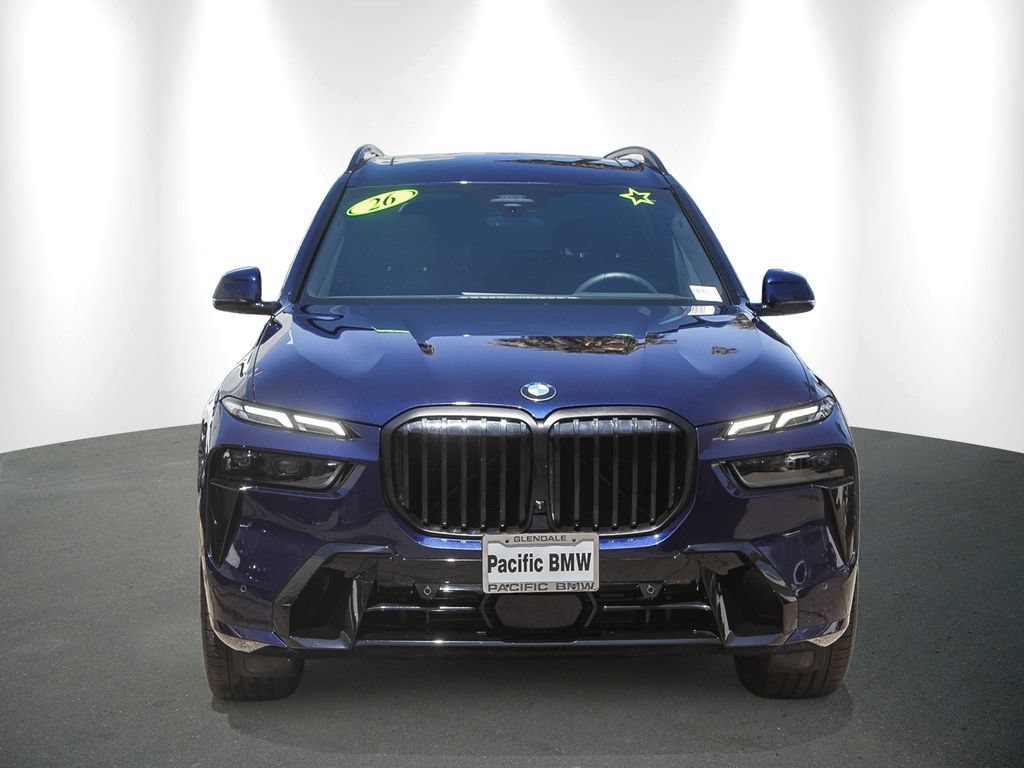 Used 2026 BMW X7 xDrive40i w/ M Sport Package AWD/4WD image 2