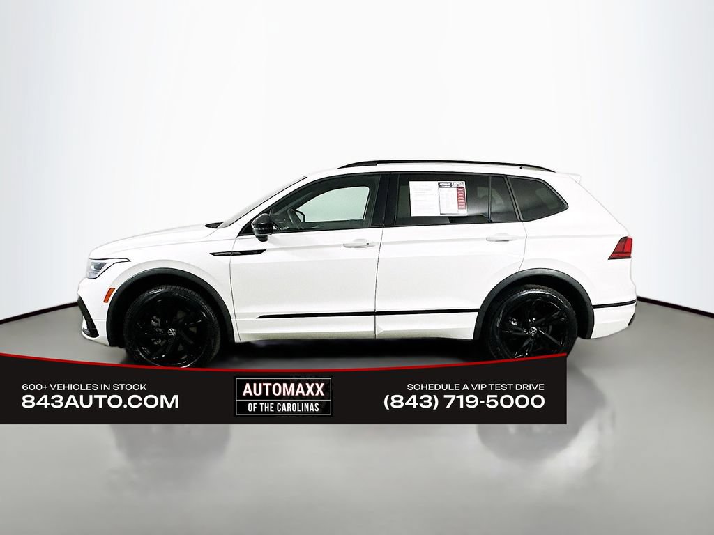Used 2024 Volkswagen Tiguan SE R-Line AWD/4WD image 5