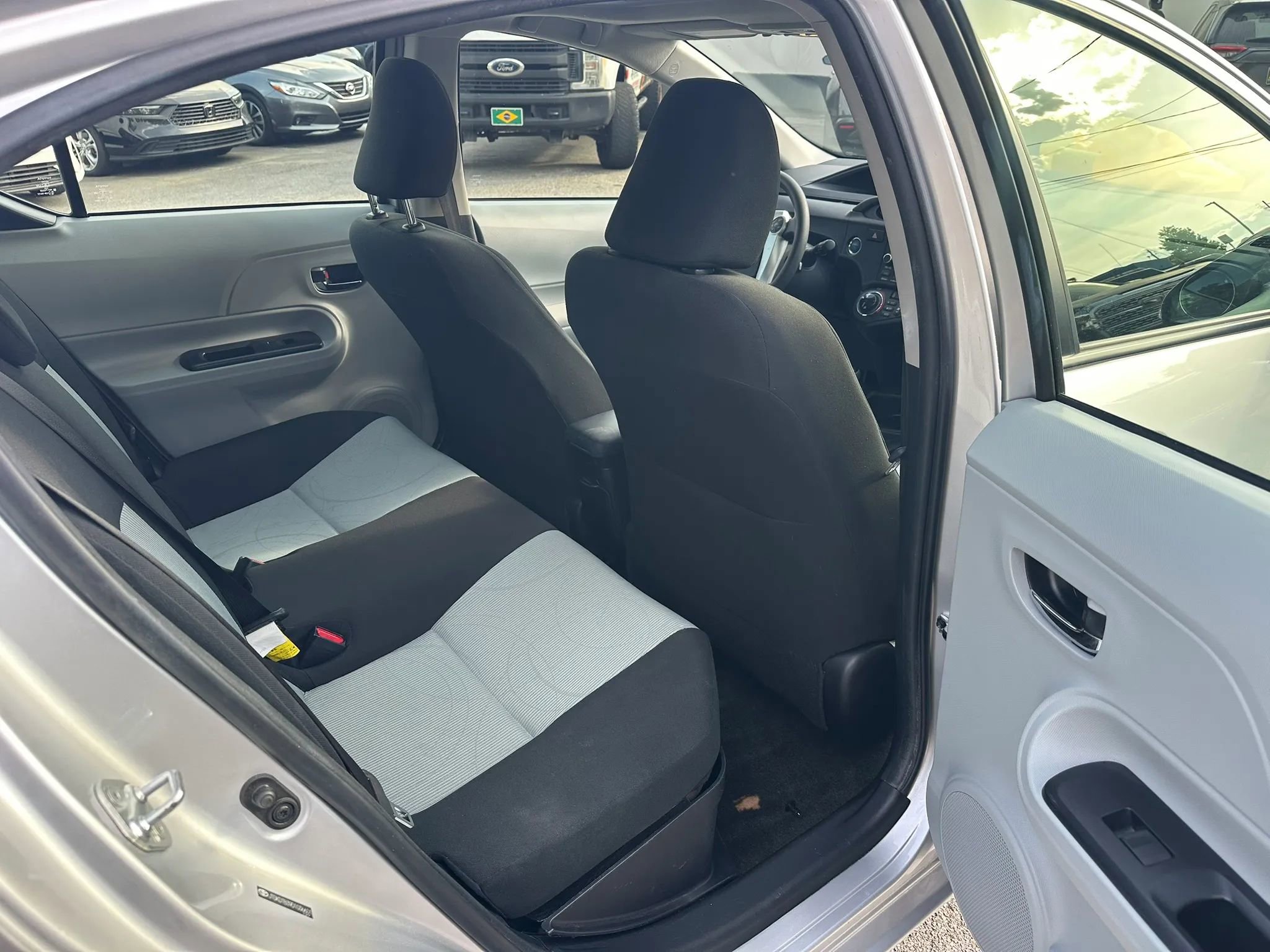 Used 2013 Toyota Prius C Three FWD image 11