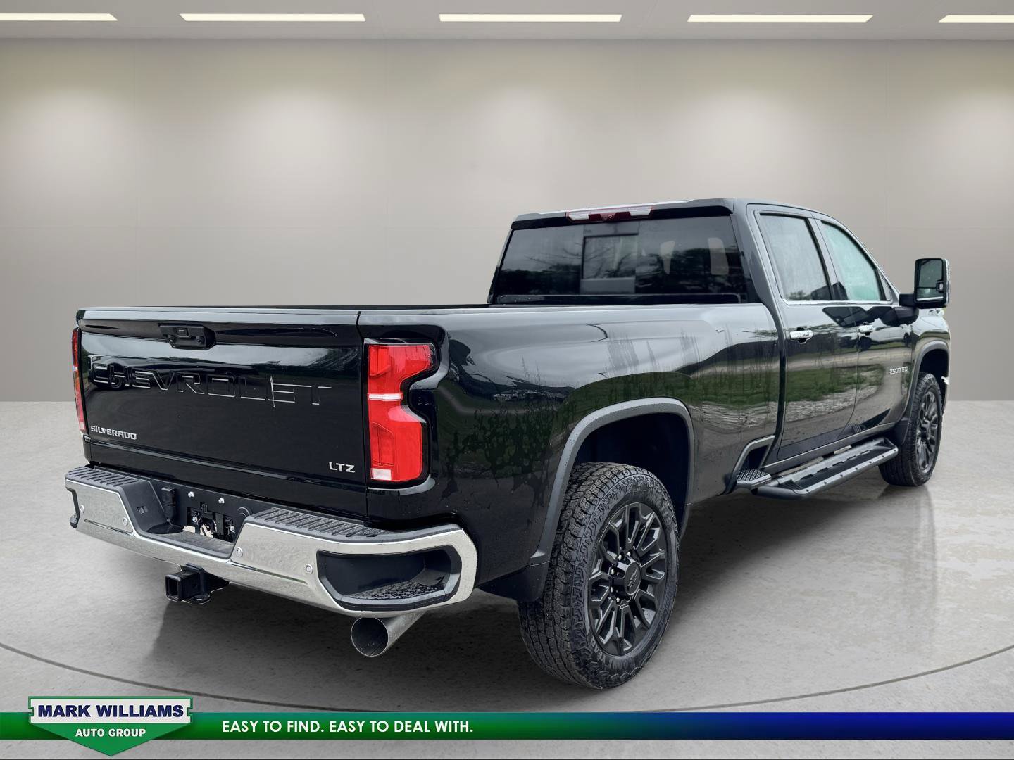 New 2025 Chevrolet Silverado 2500 LTZ w/ LTZ Premium Package AWD/4WD image 3