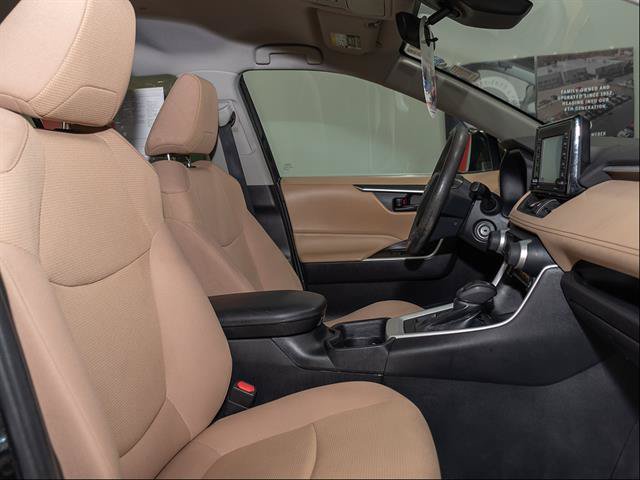 Used 2020 Toyota RAV4 LE w/ All Weather Liner Package AWD/4WD image 21