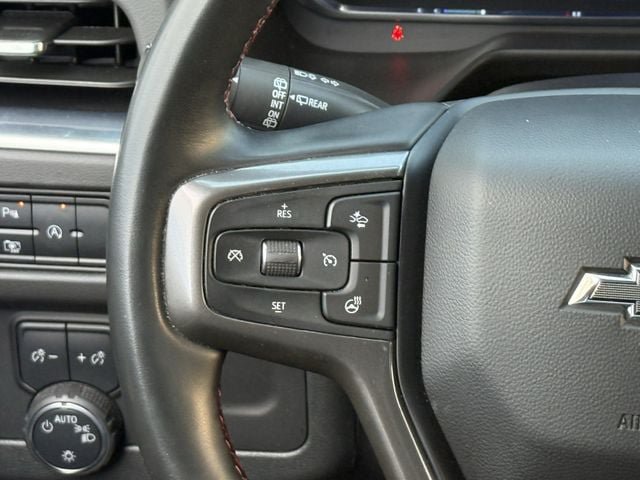 Used 2024 Chevrolet Suburban RST w/ Luxury Package RWD image 13