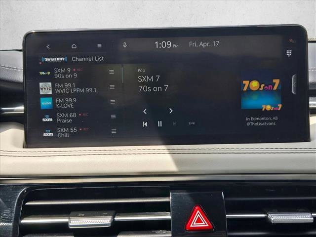 Used 2025 Genesis G70 2.5T image 23