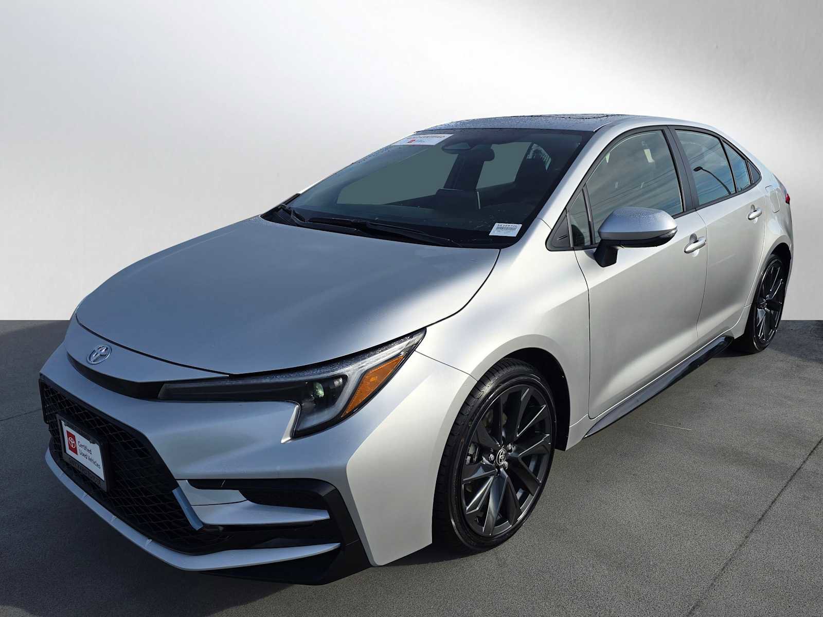 Certified 2025 Toyota Corolla SE w/ SE Premium Package image 7