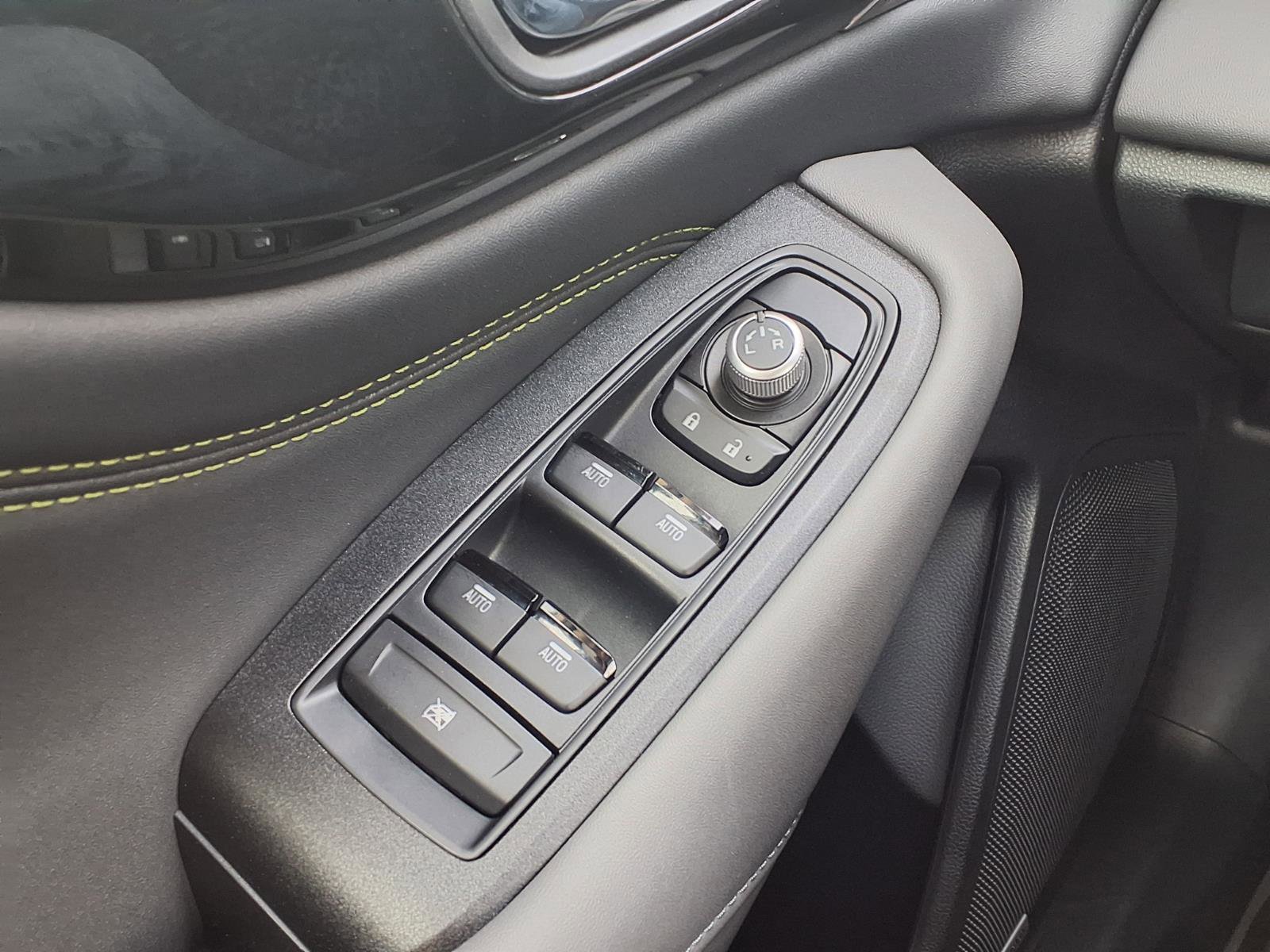 Used 2025 Subaru Outback Onyx Edition image 19