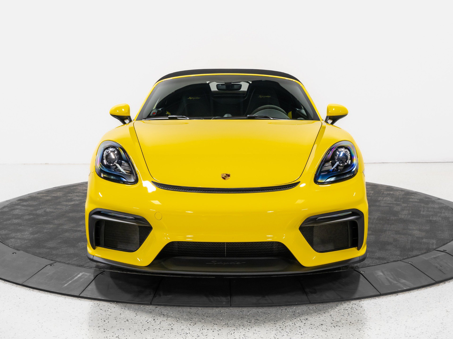 Used 2022 Porsche 718 Boxster Spyder RWD image 22