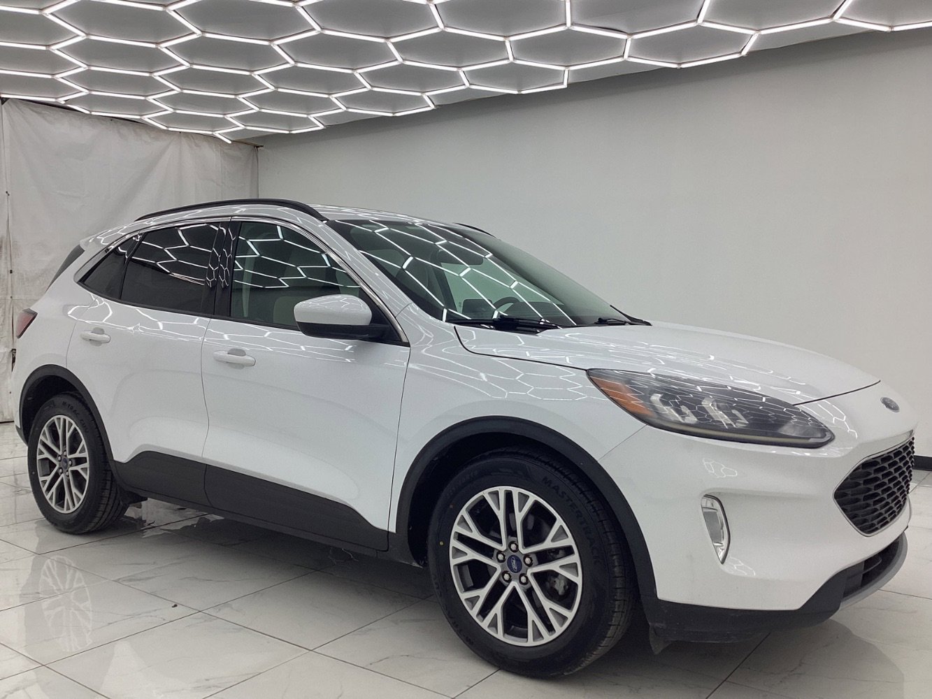 Used 2022 Ford Escape SEL image 7