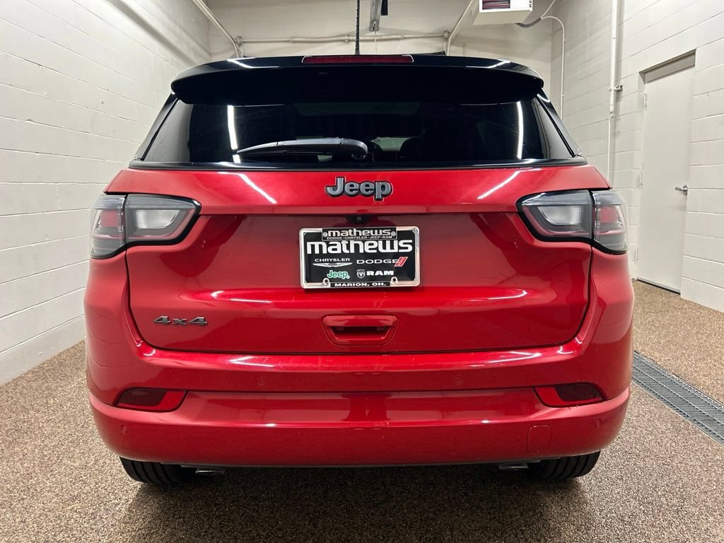 Used 2023 Jeep Compass High Altitude AWD/4WD image 3