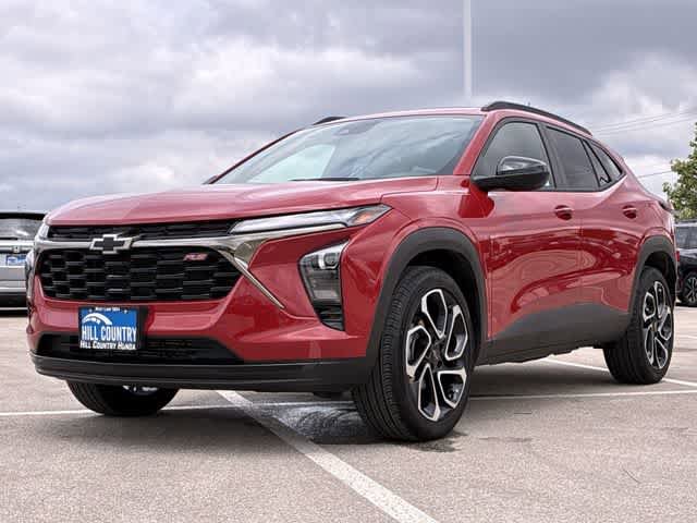 Used 2026 Chevrolet Trax RS w/ Sunroof Package FWD image 11