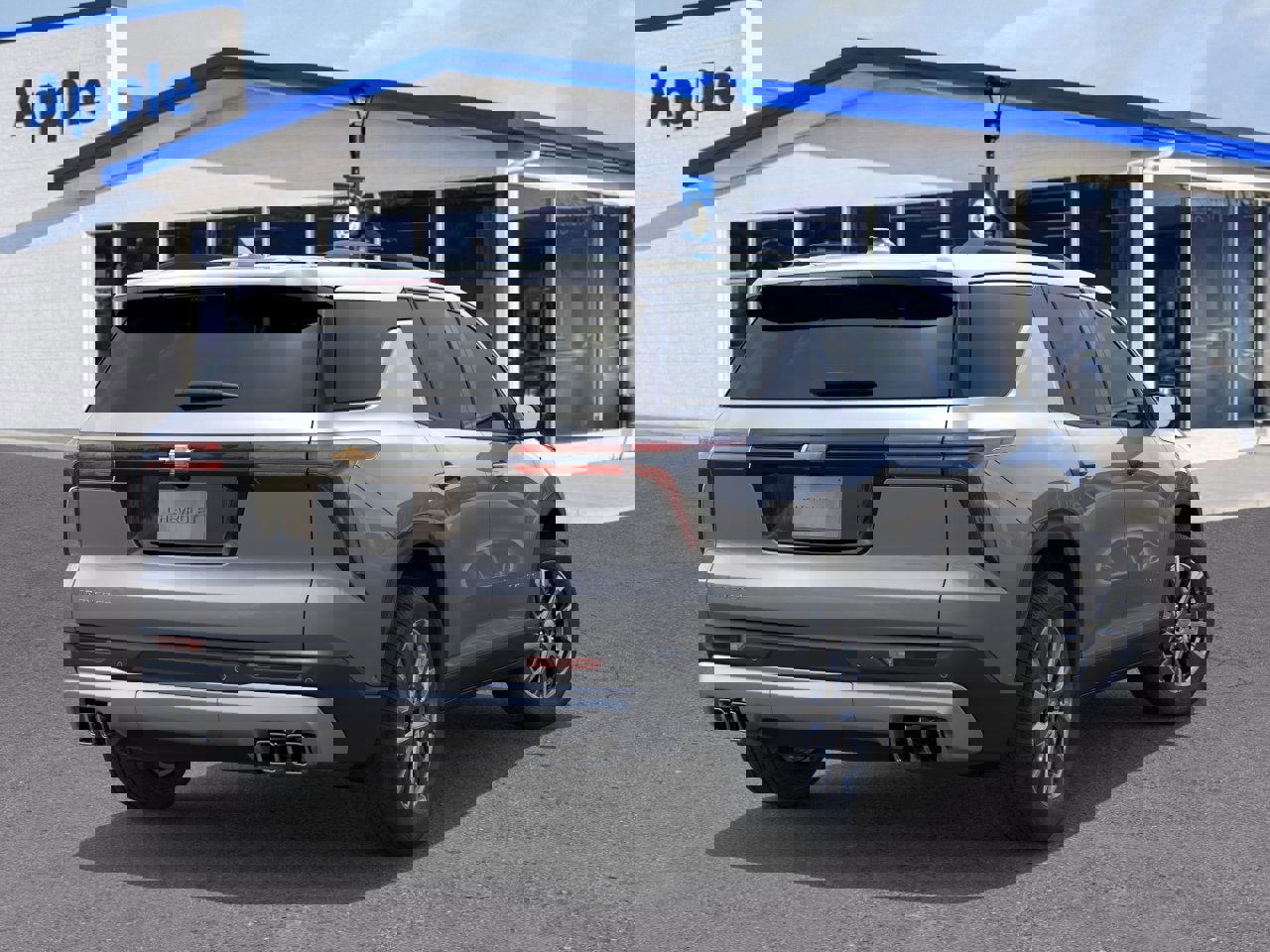 New 2026 Chevrolet Traverse LT w/ Enhanced Driving Package image 4