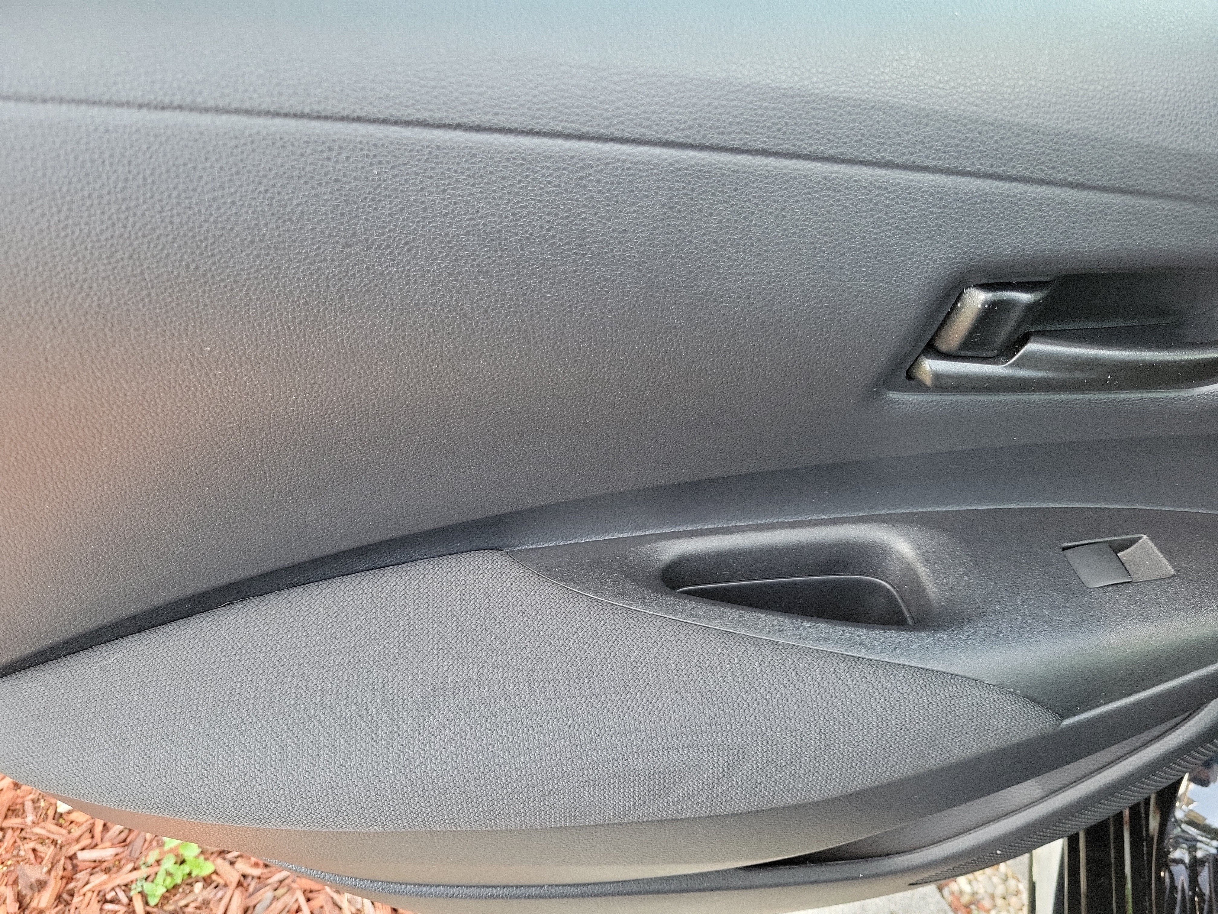 Used 2025 Toyota Corolla LE FWD image 14