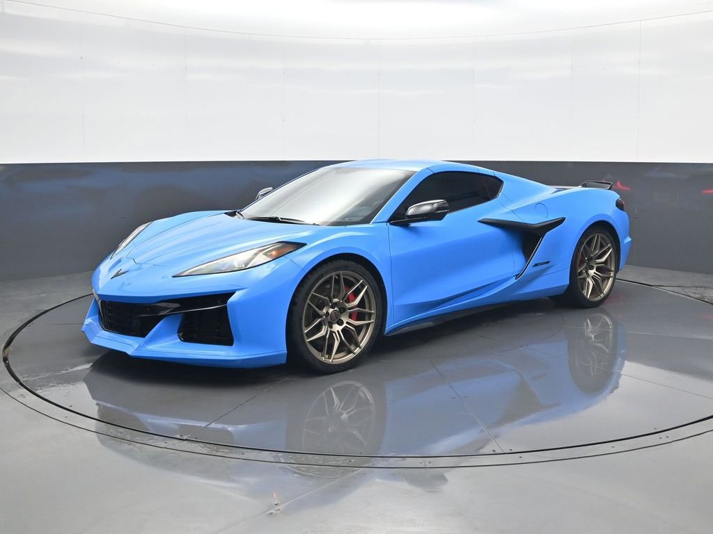 Used 2023 Chevrolet Corvette Z06 w/ Engine Appearance Package image 3