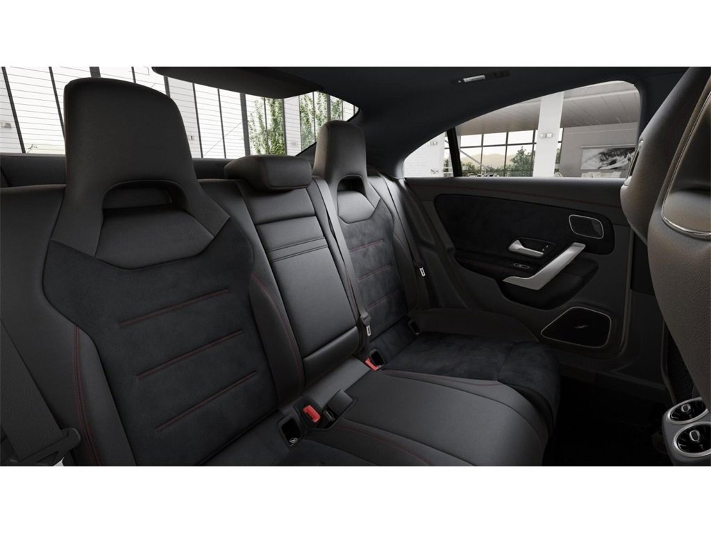 Used 2025 Mercedes-Benz CLA 250 4MATIC image 5