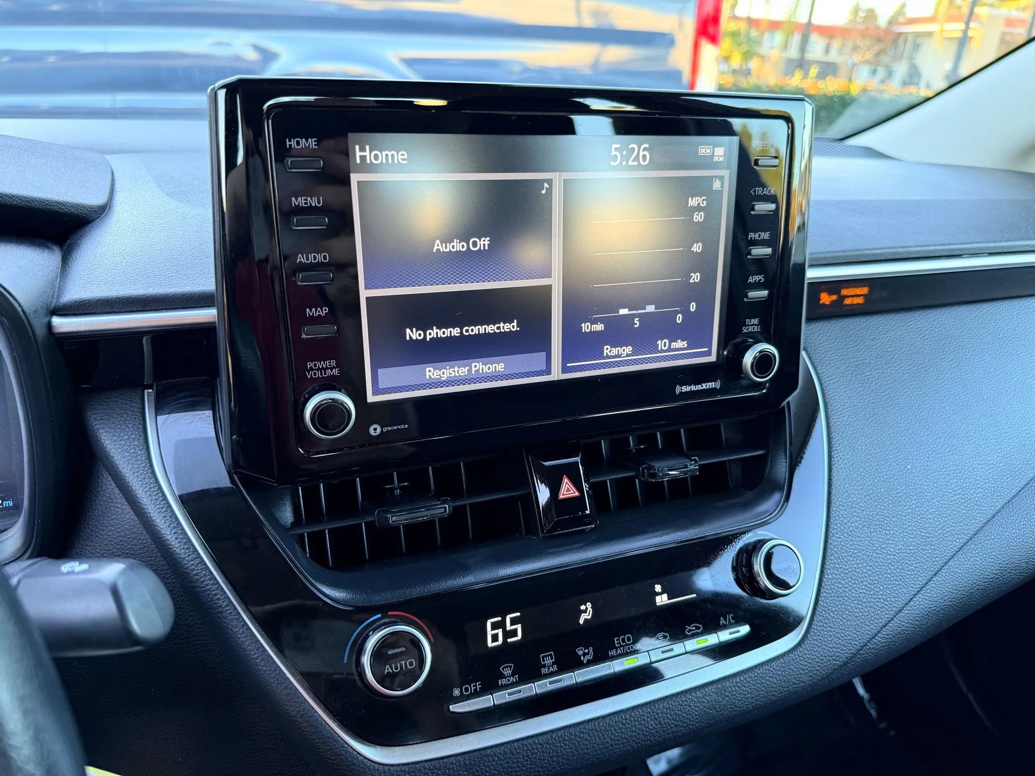 Used 2022 Toyota Corolla LE image 17