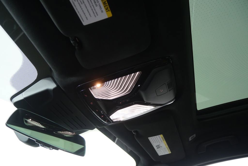 Used 2026 BMW X7 xDrive40i w/ Executive Package AWD/4WD image 23