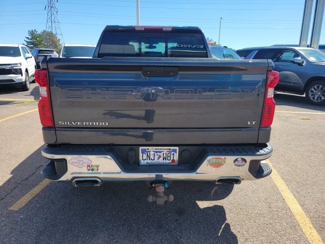 Used 2022 Chevrolet Silverado 1500 LT AWD/4WD image 6