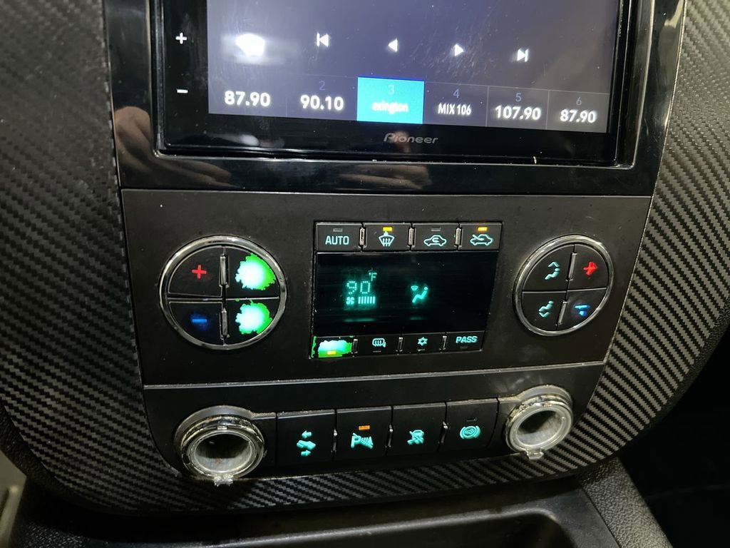 Used 2011 Chevrolet Silverado 2500 LTZ w/ LTZ Plus Package AWD/4WD image 15