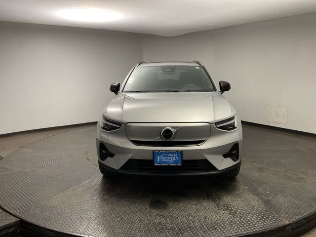 Used 2023 Volvo XC40 Recharge Ultimate image 2
