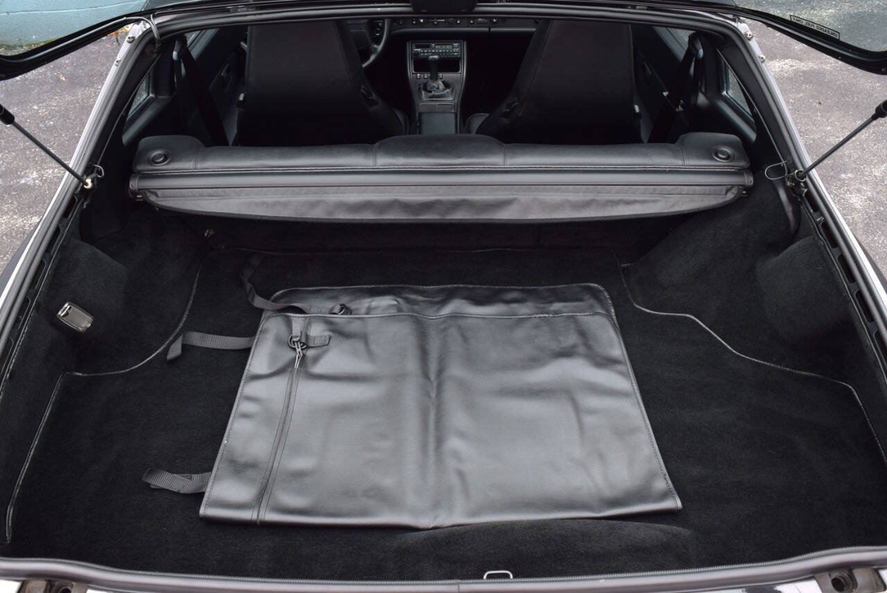 Used 1988 Porsche 944 Turbo Coupe RWD image 71