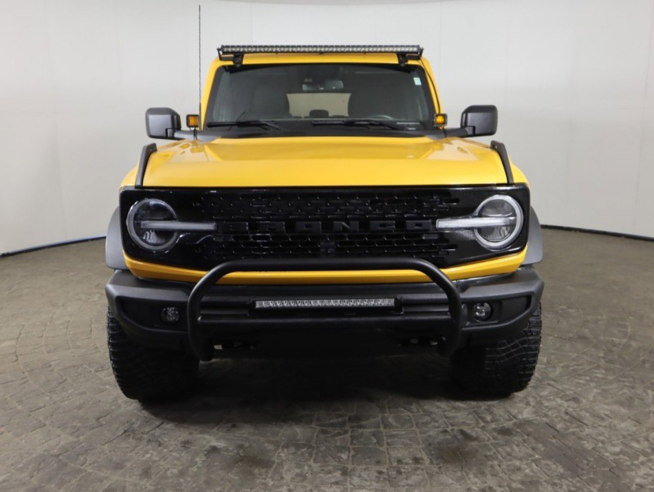 Used 2022 Ford Bronco Wildtrak image 3