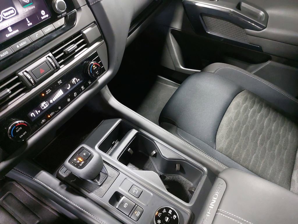 Certified 2025 Nissan Pathfinder S image 24