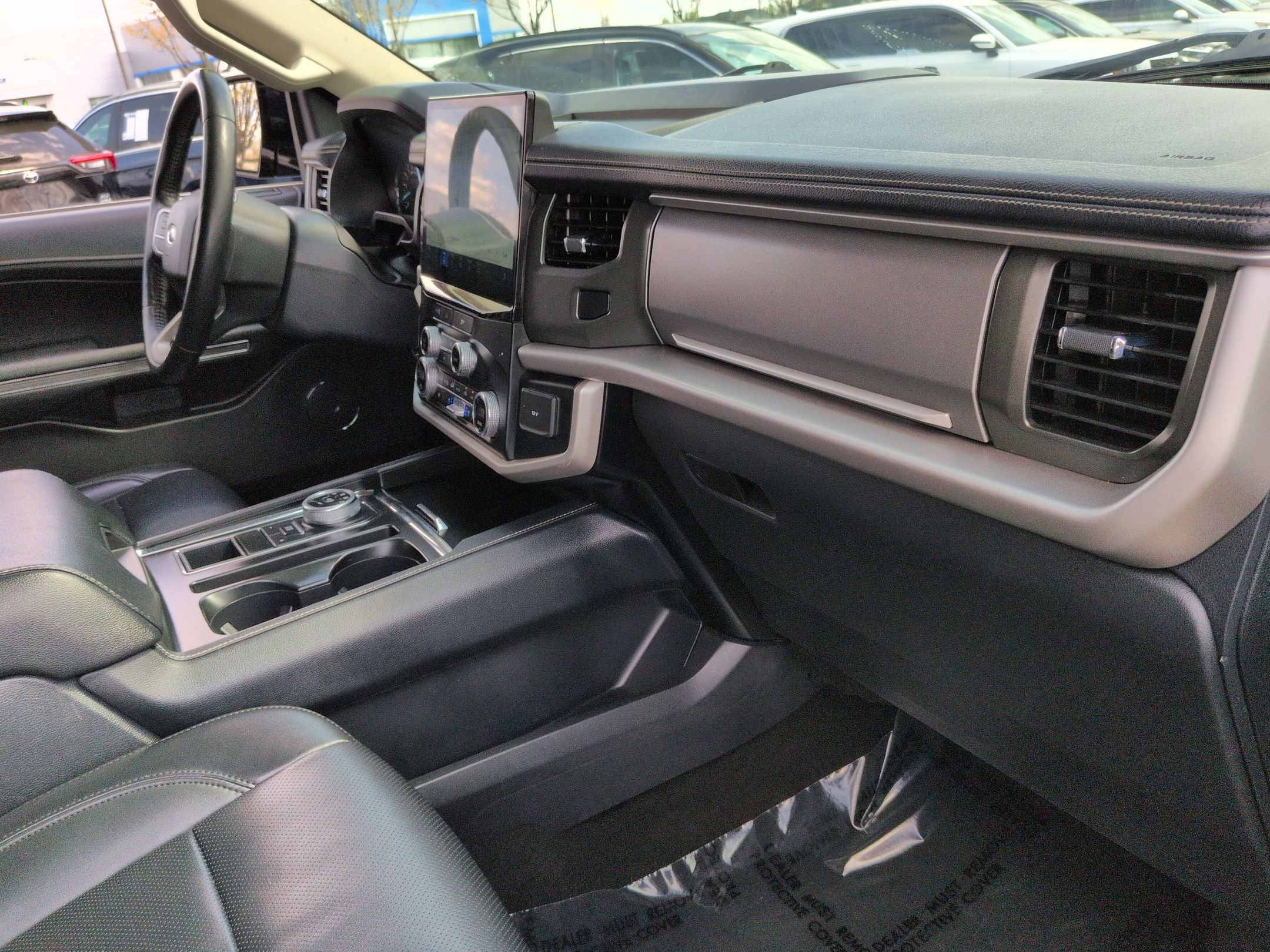 Used 2024 Ford Expedition Max XLT image 38