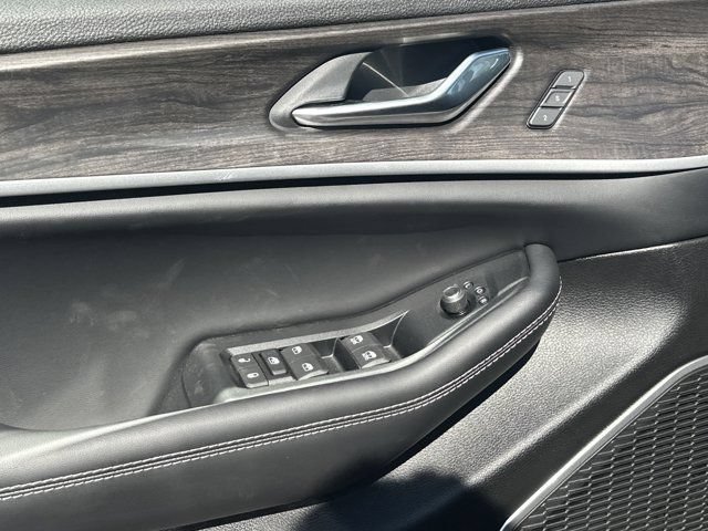 New 2026 Jeep Grand Cherokee Limited image 12