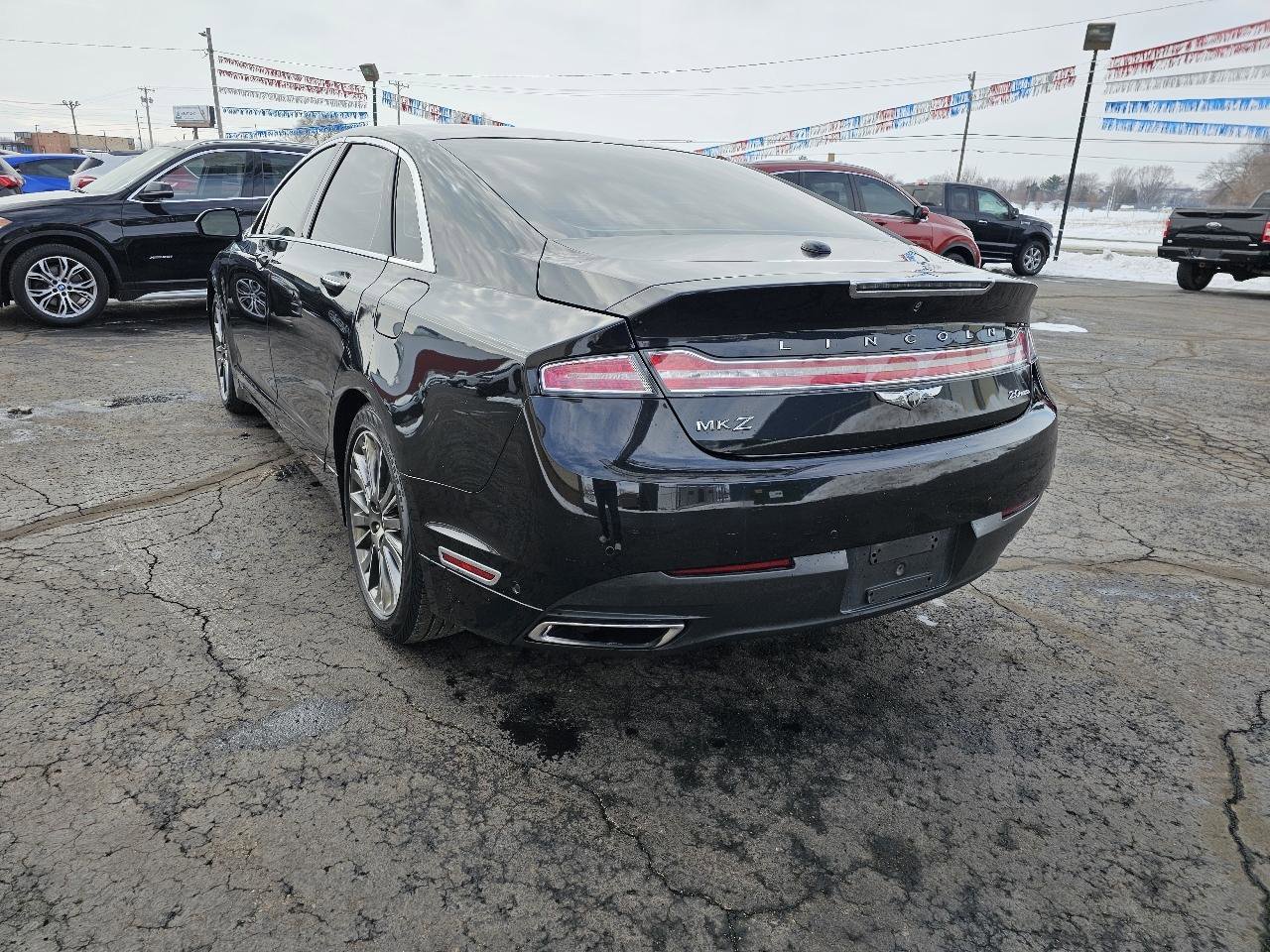 Used 2014 Lincoln MKZ image 31
