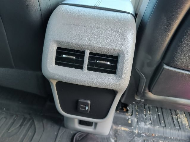 Used 2022 GMC Terrain SLT FWD image 12