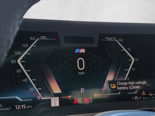 Used 2027 BMW 550e xDrive AWD/4WD image 11