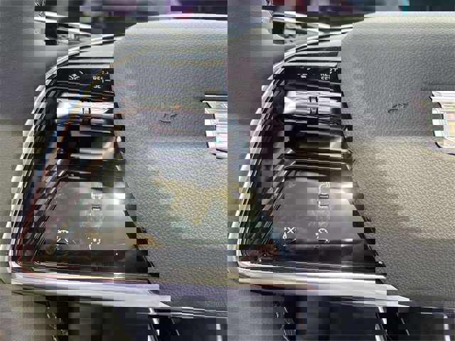 New 2025 Cadillac Lyriq Sport image 17