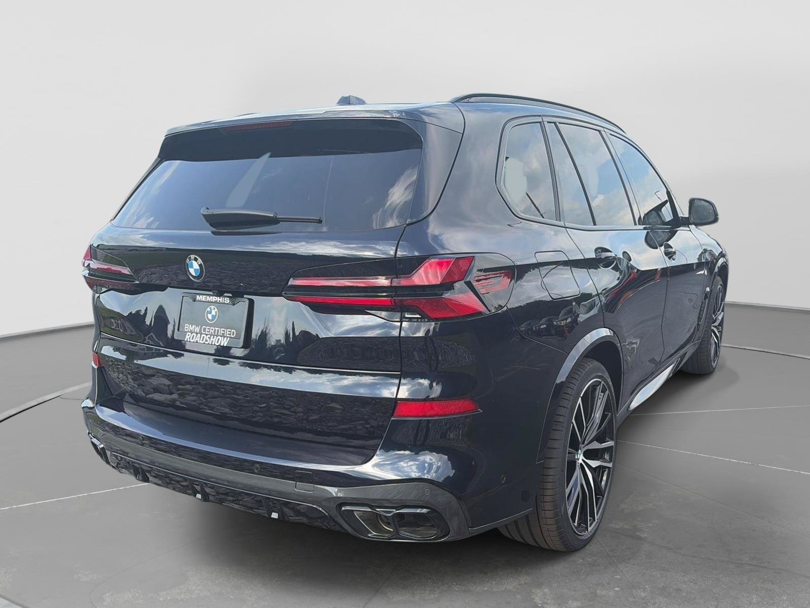 Certified 2025 BMW X5 M60i AWD/4WD image 5