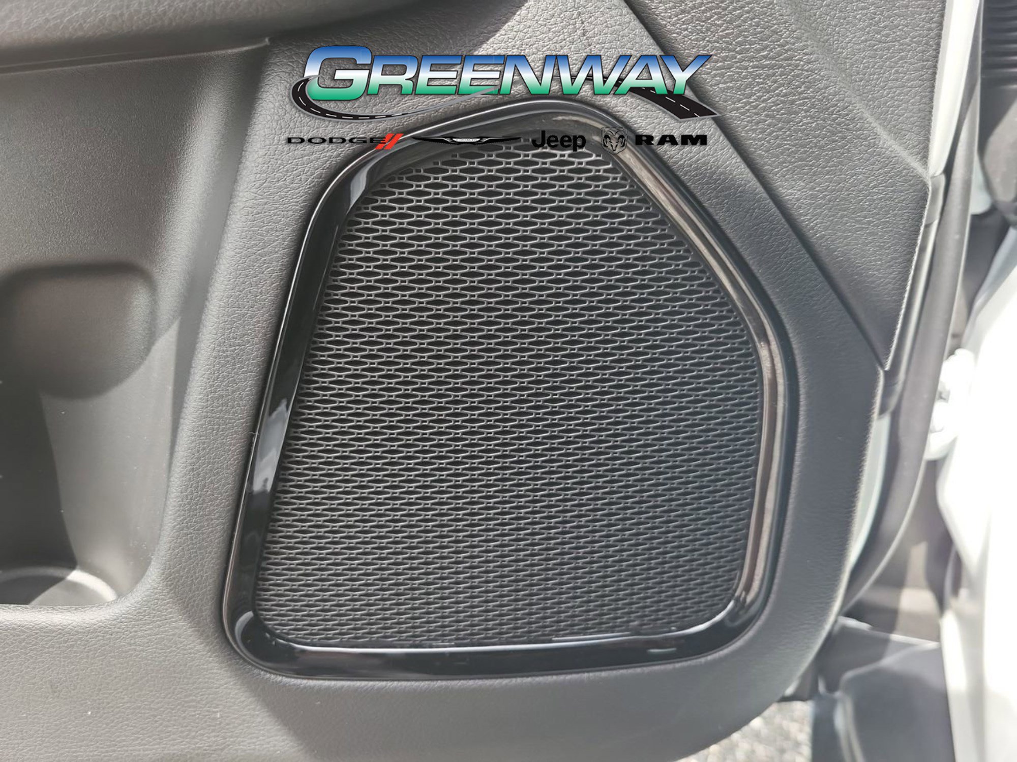 New 2026 Jeep Compass Latitude image 16