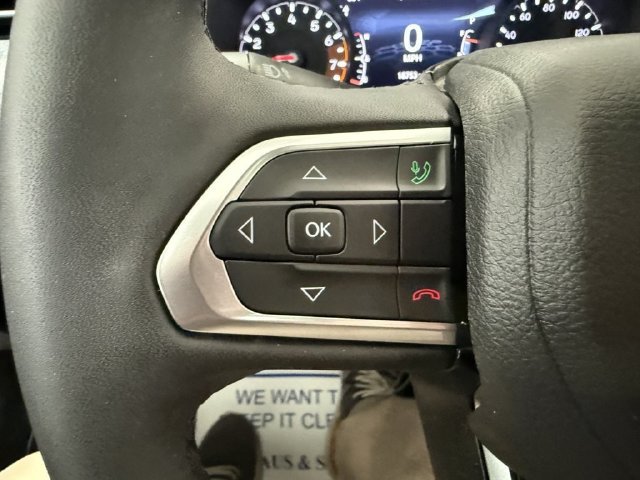 Used 2023 Jeep Compass Latitude AWD/4WD image 21