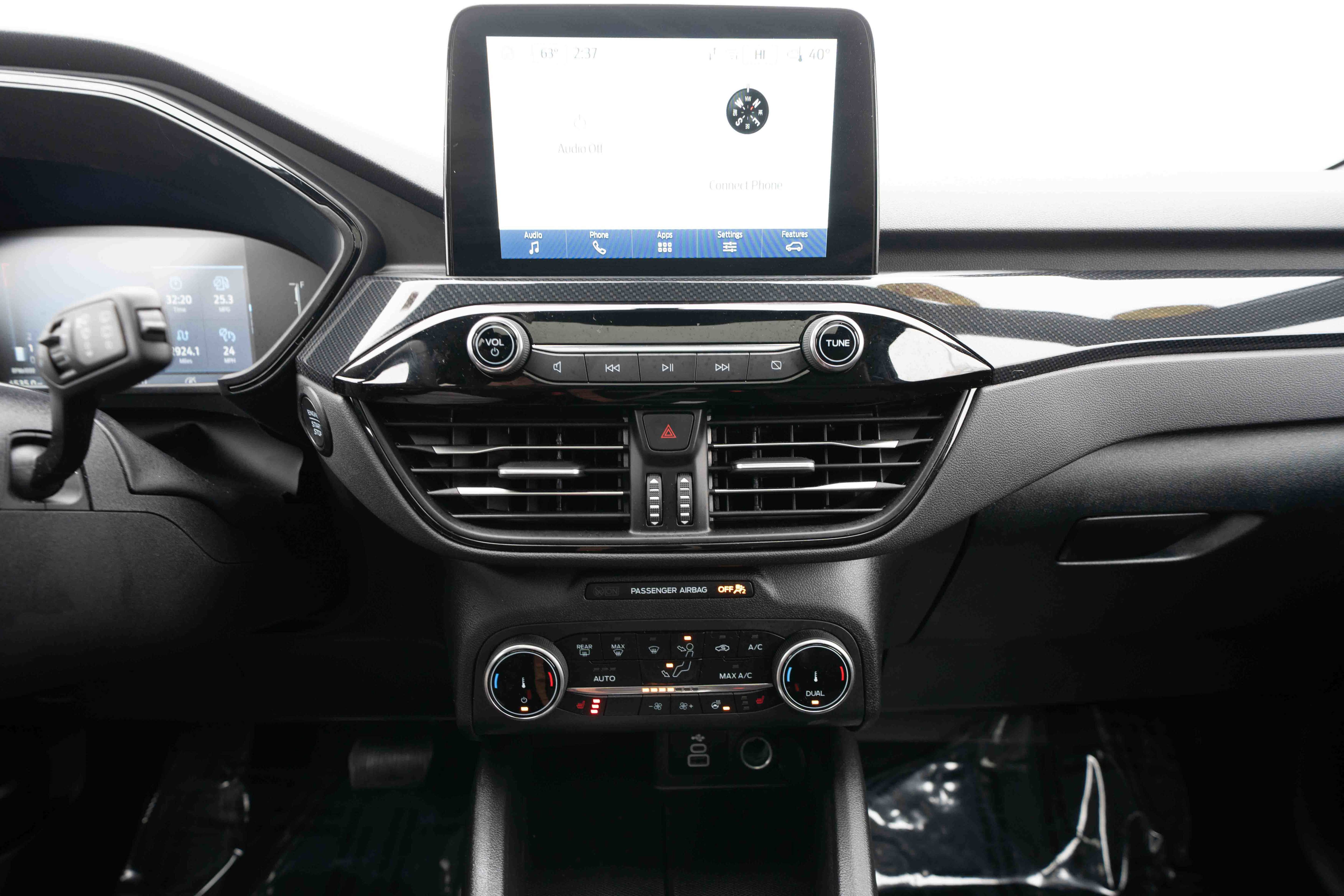 Used 2025 Ford Escape ST-Line w/ Cold Weather Package image 17