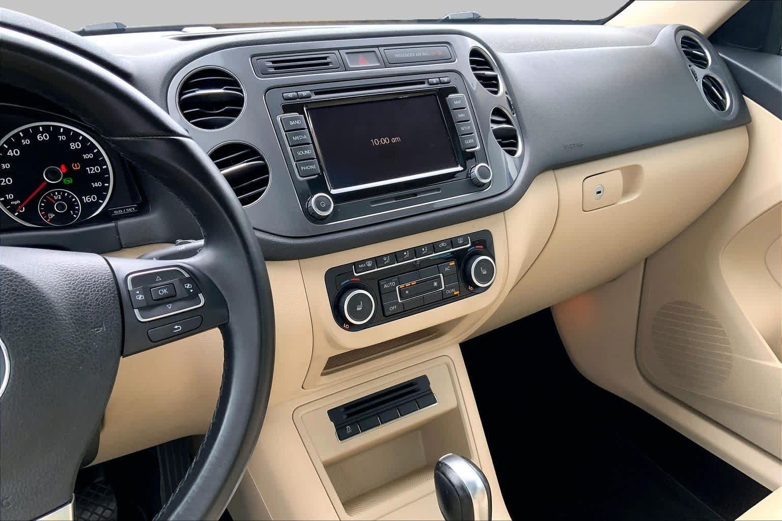 Used 2012 Volkswagen Tiguan SEL FWD image 6