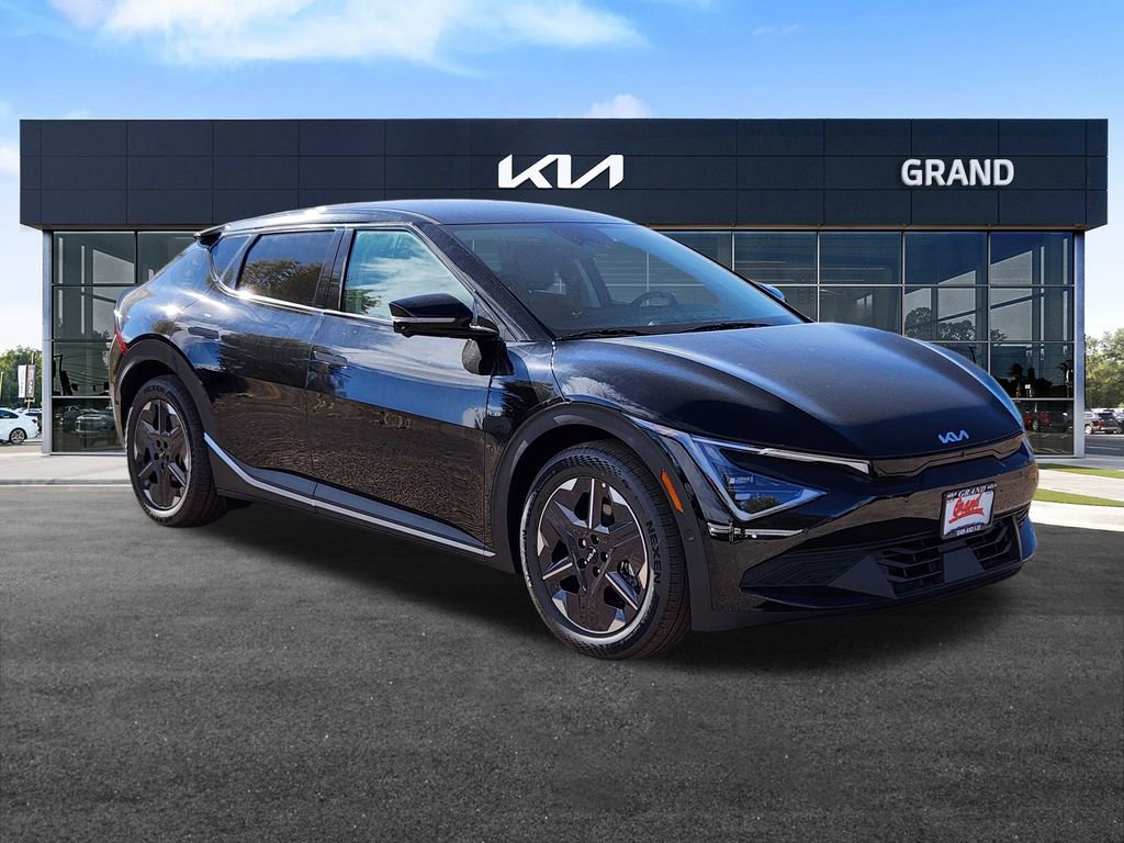 New 2025 Kia EV6 Light w/ Light LR Technology Package video 2